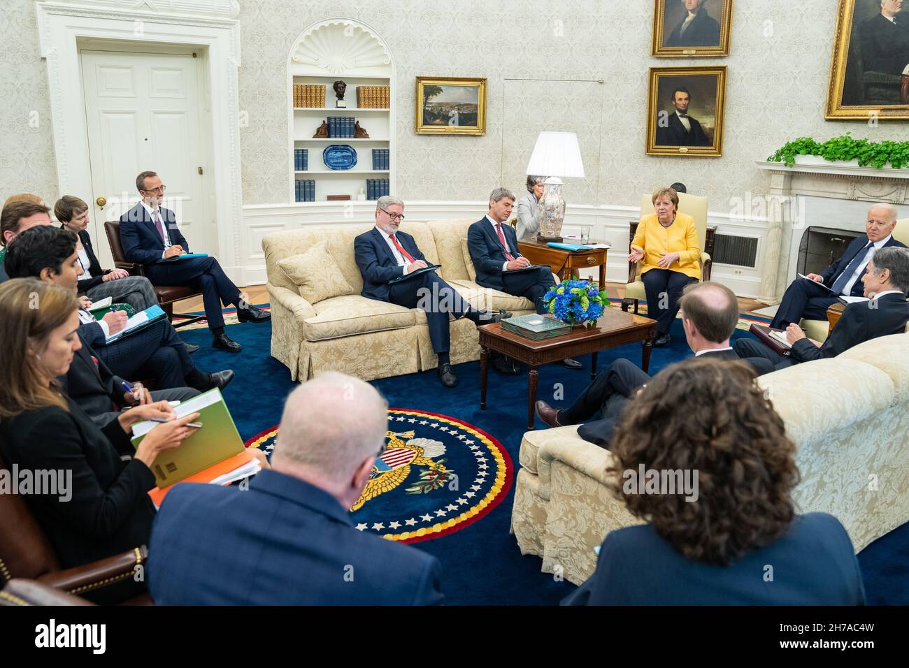 WASHINGTON DC, USA - 15 luglio 2021 - il presidente Joe Biden incontra la cancelliera tedesca Angela Merkel giovedì 15 luglio 2021 presso l'ufficio ovale di t Foto Stock
