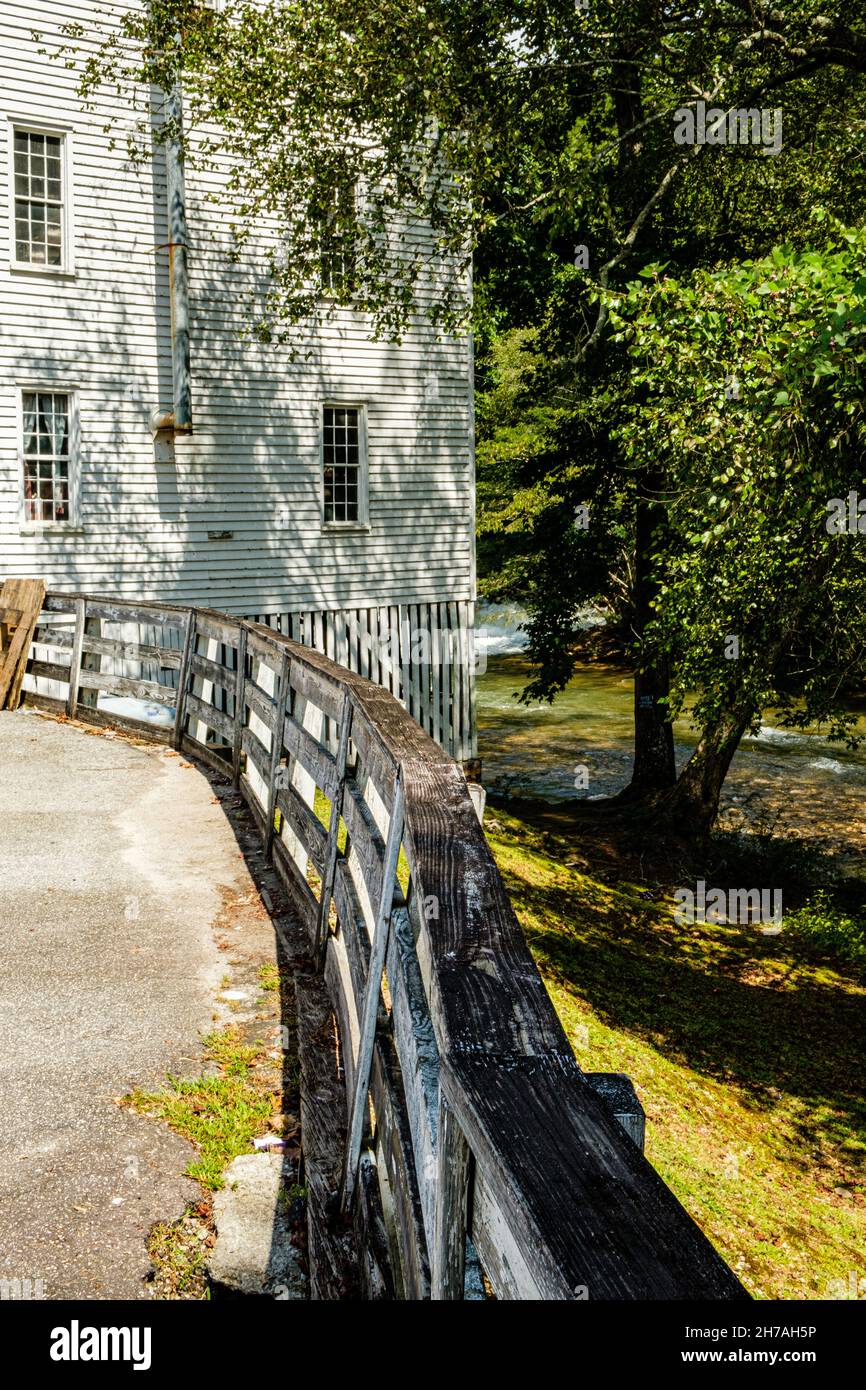 Nora Mill Granary, South Main Street, Helen, Georgia Foto Stock