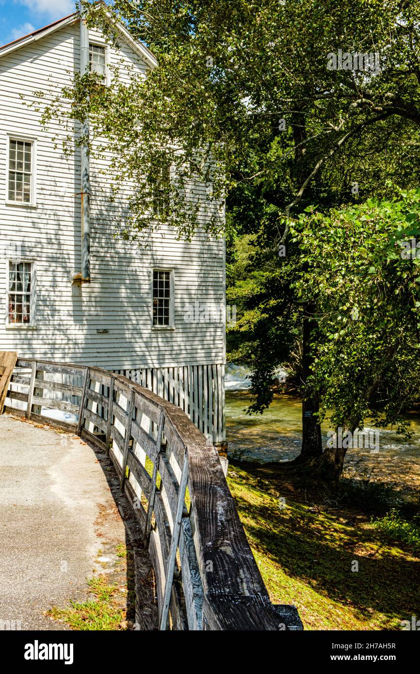 Nora Mill Granary, South Main Street, Helen, Georgia Foto Stock