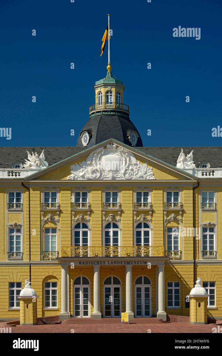 GERMANIA, BADEN-WÜRTTEMBERG, KARLSRUHE, KARLSRUHE PALACE (KARLSRUHER SCHLOSS) Foto Stock