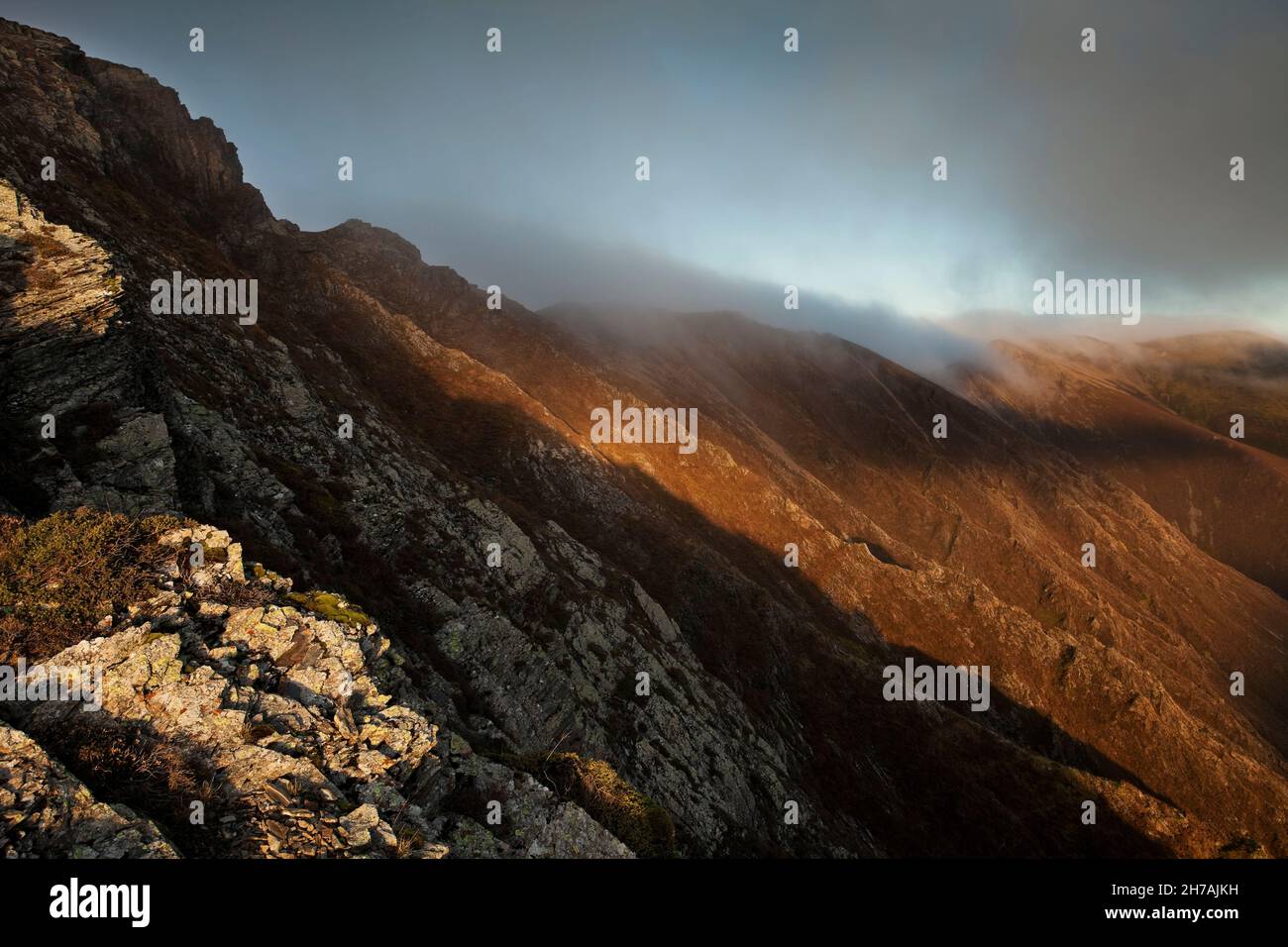 La cresta Whiteside da Whin ben, nelle colline del Lake District inglese Foto Stock