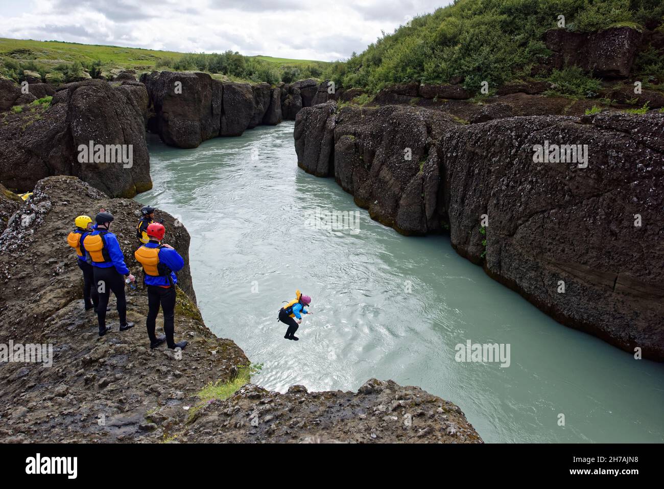 Bruarhlod canyon del fiume Hvita in Islanda.Cascate Gullfoss, Golden Falls, scende a 32 metri, 105 ft in un canyon, Islanda, nel sud-ovest dell'Islanda, Golde Foto Stock