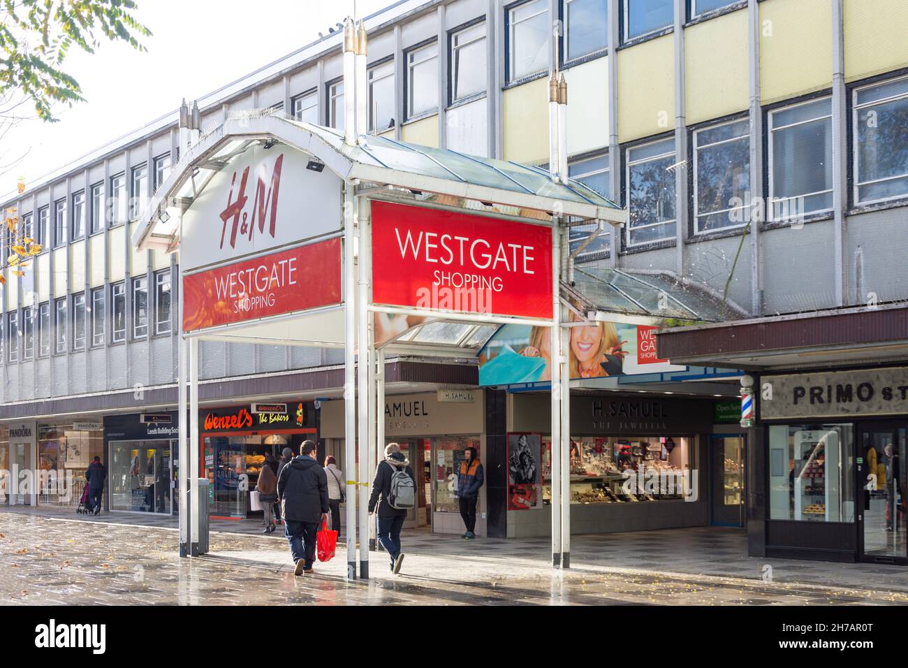 Ingresso al Westgate Shopping Centre, Queensway, Stevenage, Hertfordshire, Inghilterra, Regno Unito Foto Stock
