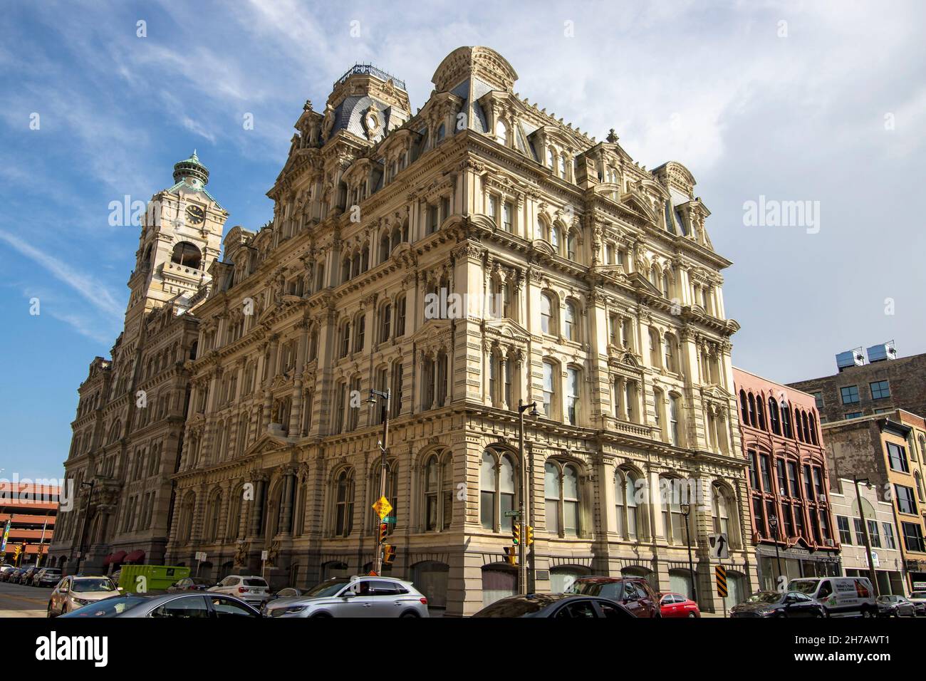 Il Mitchell Building è un edificio di cinque piani con banche e assicurazioni progettato da E. Townsend Mix in stile Second Empire e costruito nel 1876 a Milwaukee, WISCONSIN. E 'stato aggiunto al registro nazionale dei luoghi storici nel 1973 Foto Stock