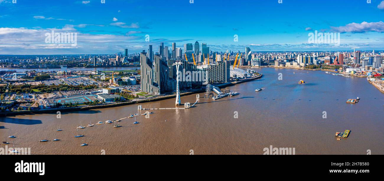 Vista aerea delle funivie Emirates Air Line a Londra, Regno Unito. Foto Stock