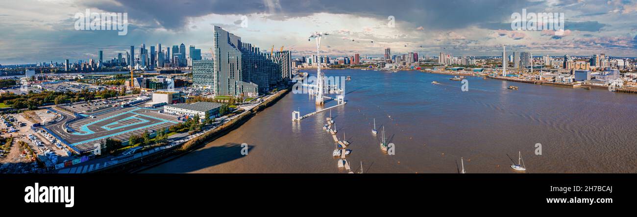 Vista aerea delle funivie Emirates Air Line a Londra, Regno Unito. Foto Stock