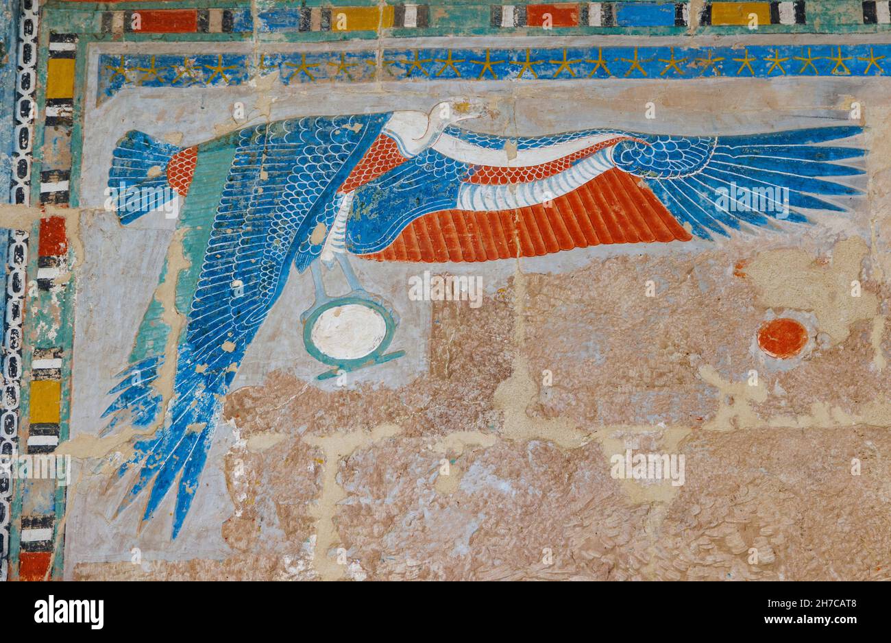 La dea Vulture Nekhbet, la pittura del muro, il tempio di Hatshepsut, Luxor, Egitto Foto Stock