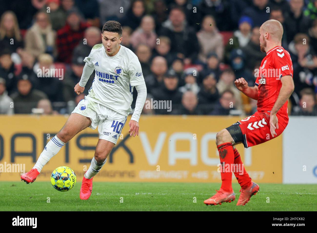 Copenaghen, Danimarca. 21 Nov 2021. Roony Bardghji (40) del FC Copenhagen visto durante la 3F Superliga match tra il FC Copenhagen e Aarhus GF al Parken di Copenhagen. (Photo Credit: Gonzales Photo/Alamy Live News Foto Stock