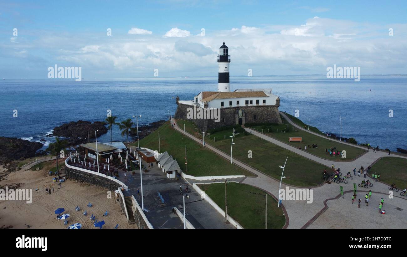 salvador, bahia, brasile - 21 novembre 2021: Veduta aerea di Forte de Santo Antonio - Farol da barra - nella città di Salvador. Foto Stock