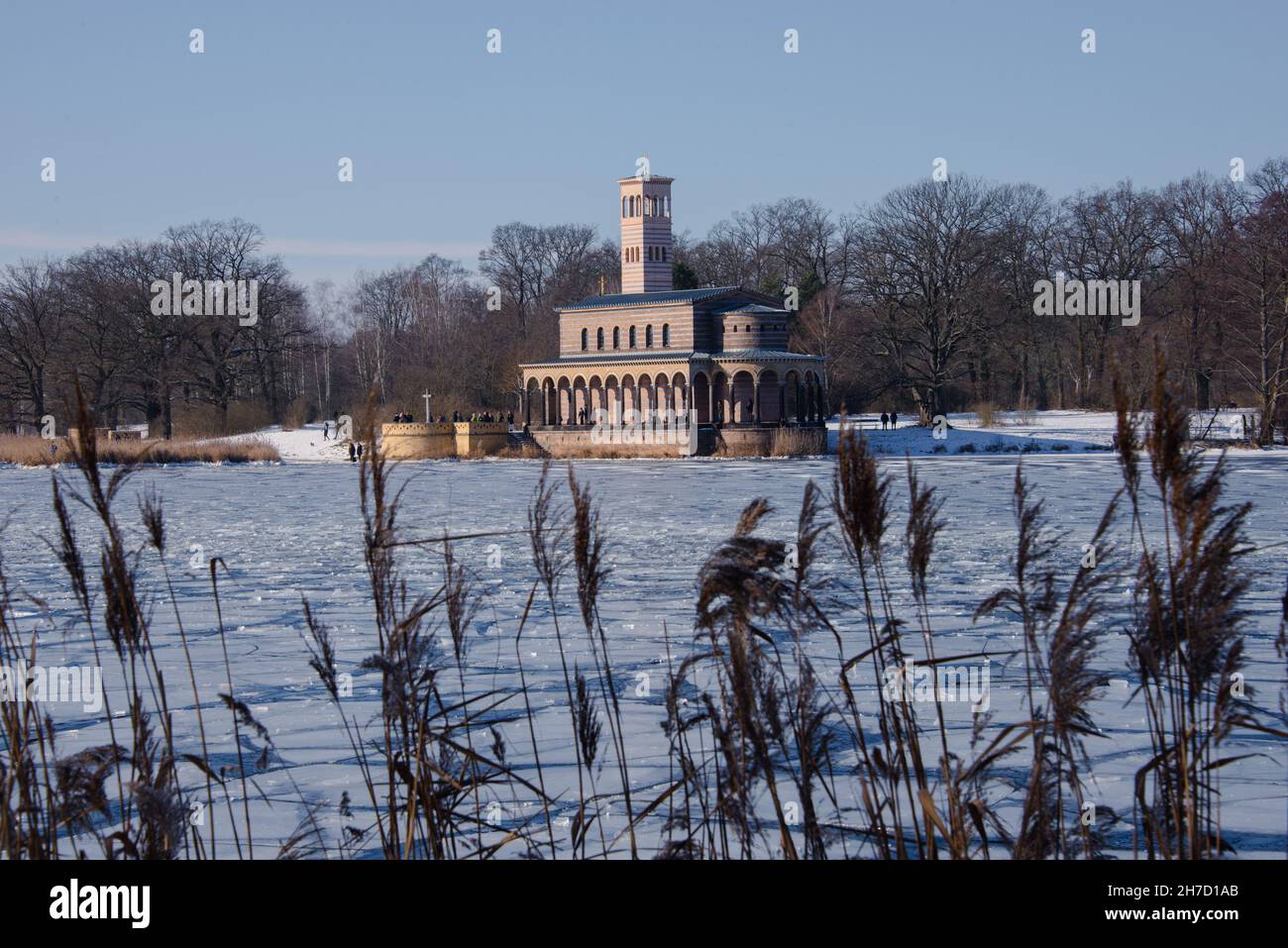 Spedizione in stiva: Ghiaccio sul fiume Havel vicino a Sacrow all'inizio del 2021 Foto Stock