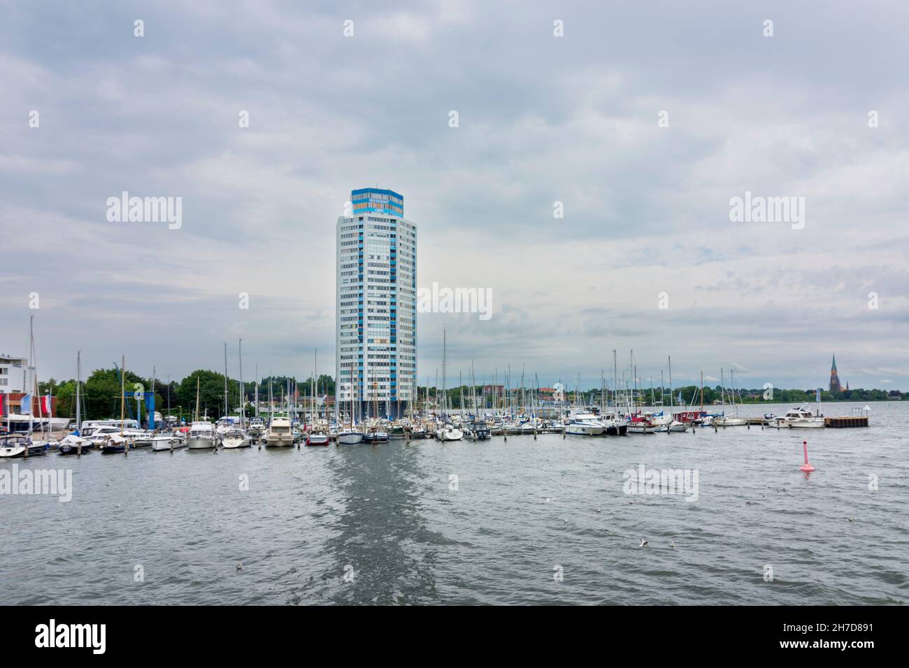Schleswig: Wikingturm, fiume Schlei, porto turistico di Binnenland, Schleswig-Holstein, Germania Foto Stock