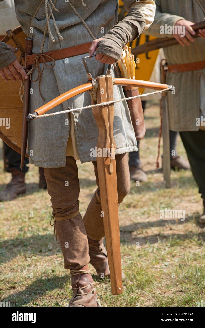 Italia, Lombardia, Rievocazione storica medievale, Arbalester Foto Stock