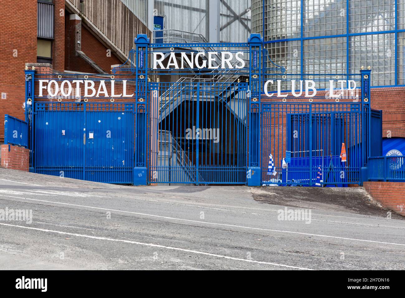 Gates at Ibrox Stadium, sede del Rangers FC, Edmiston Drive, Ibrox, Glasgow, Scozia, Regno Unito, Europa Foto Stock