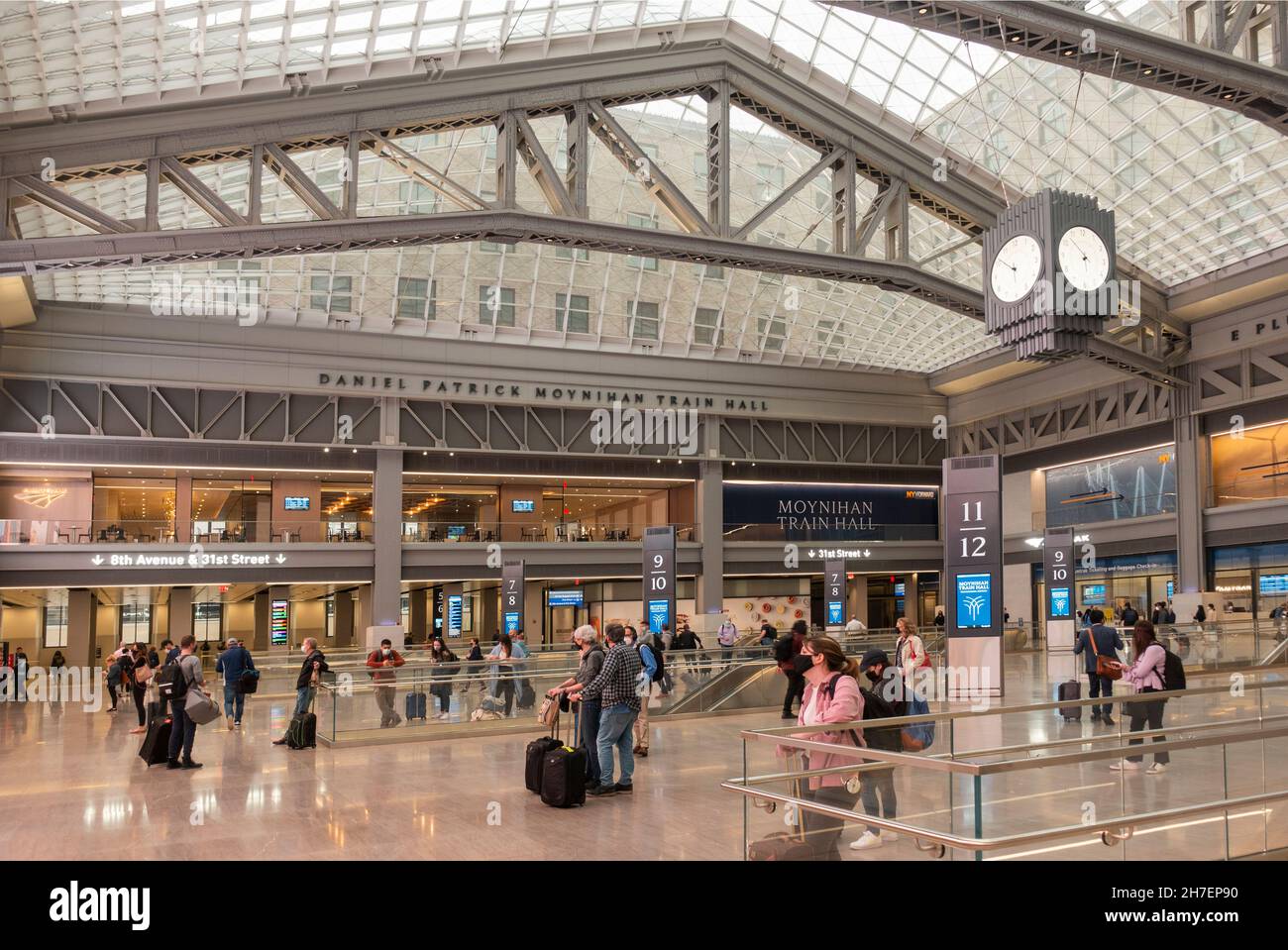 Sala dei treni di Moynihan alla stazione della Pennsylvania nel centro di Manhattan NYC Foto Stock