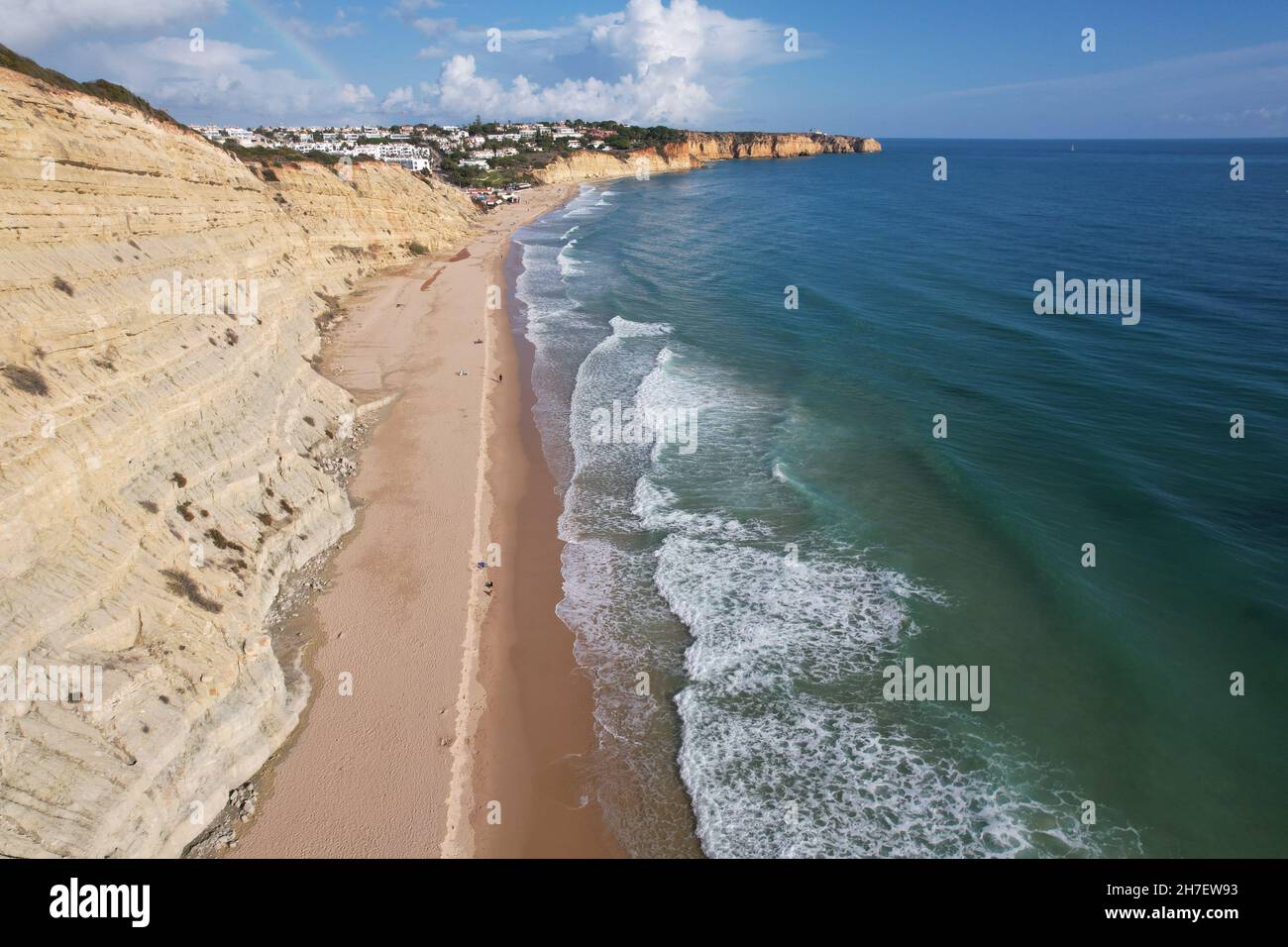 Veduta aerea sentiero dei pescatori algarve portogallo lagos Porto Mós Praia da Luz spiaggia Rocha Negra. Foto Stock