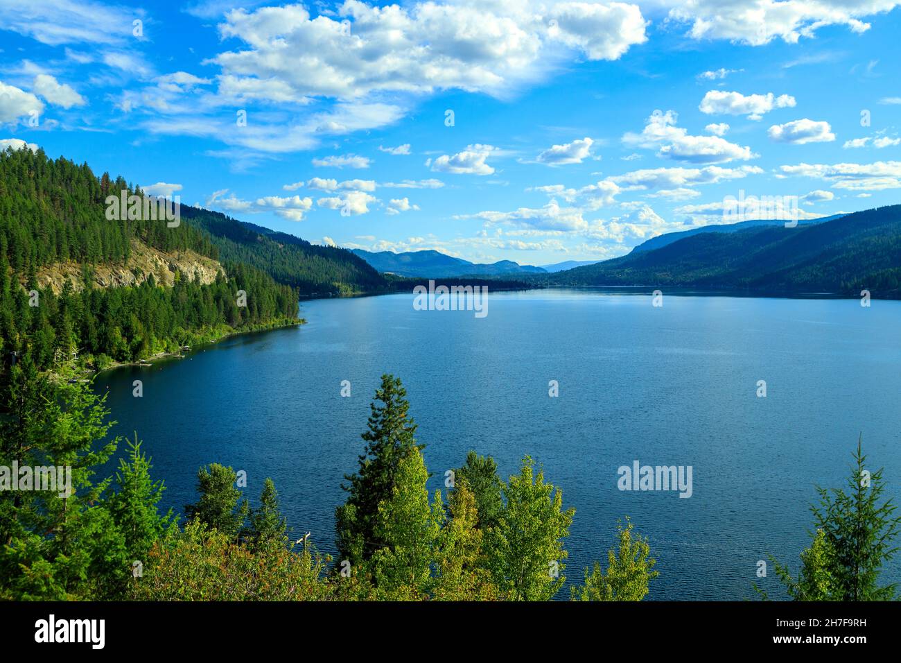 Il lago Christina è un'area ricreativa non incorporata nel Boundary Country della regione di Kootenay occidentale della British Columbia, Canada. Foto Stock