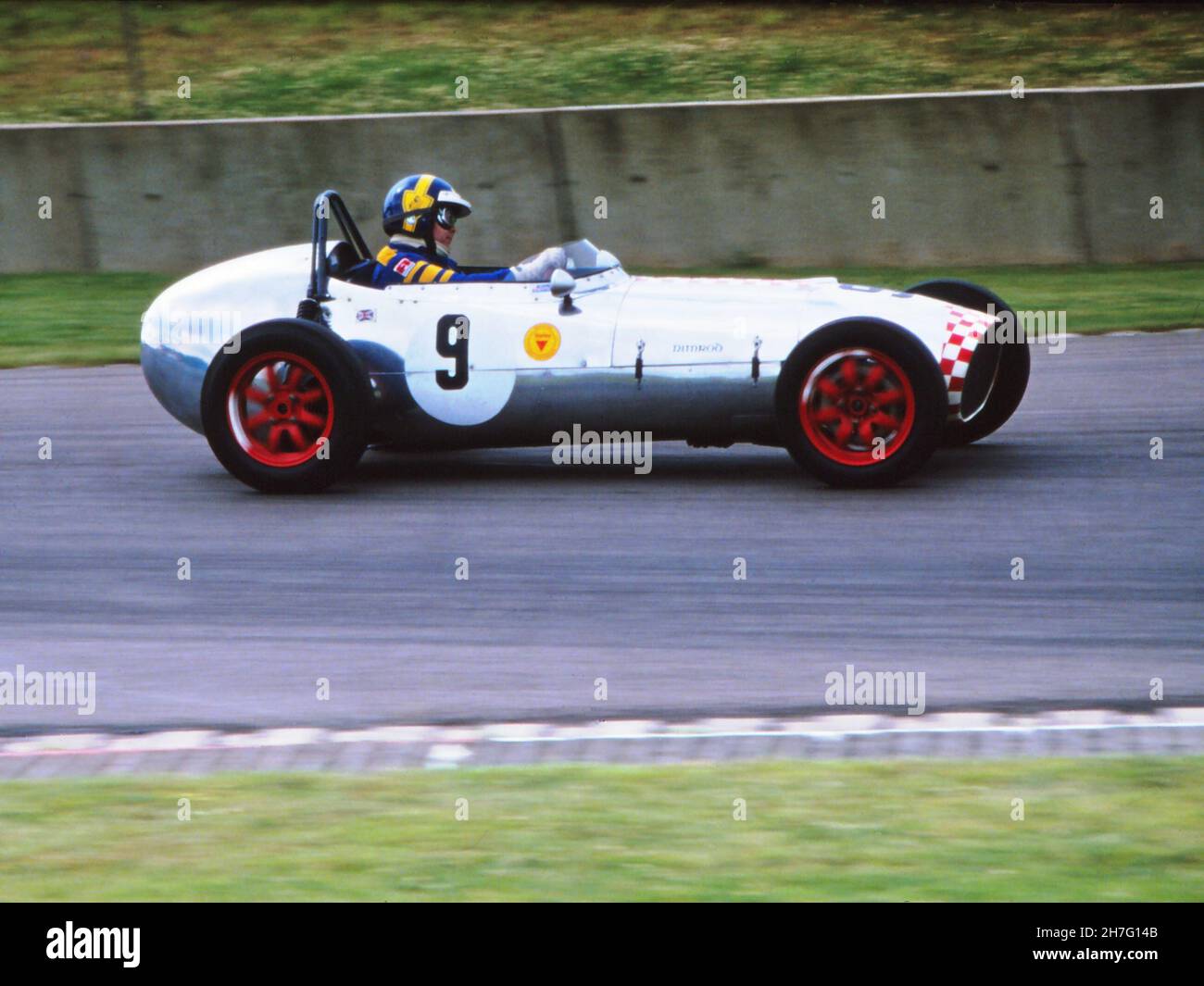 R Tolehurst Gemini Mk II Formula Junior in occasione di una gara classica al Donington Park, Leics, il 20 luglio 1980. L'auto avrebbe dovuto trasportare #17, quindi questo è stato in pratica. Foto Stock