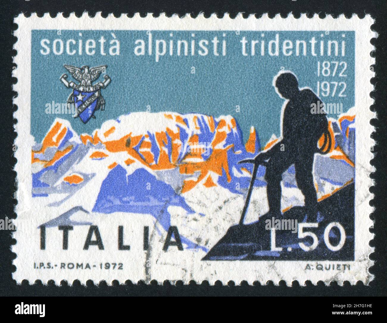 ITALIA - CIRCA 1972: Francobollo stampato dall'Italia, mostra la Società degli Alpinisti Tridentini, circa 1972 Foto Stock