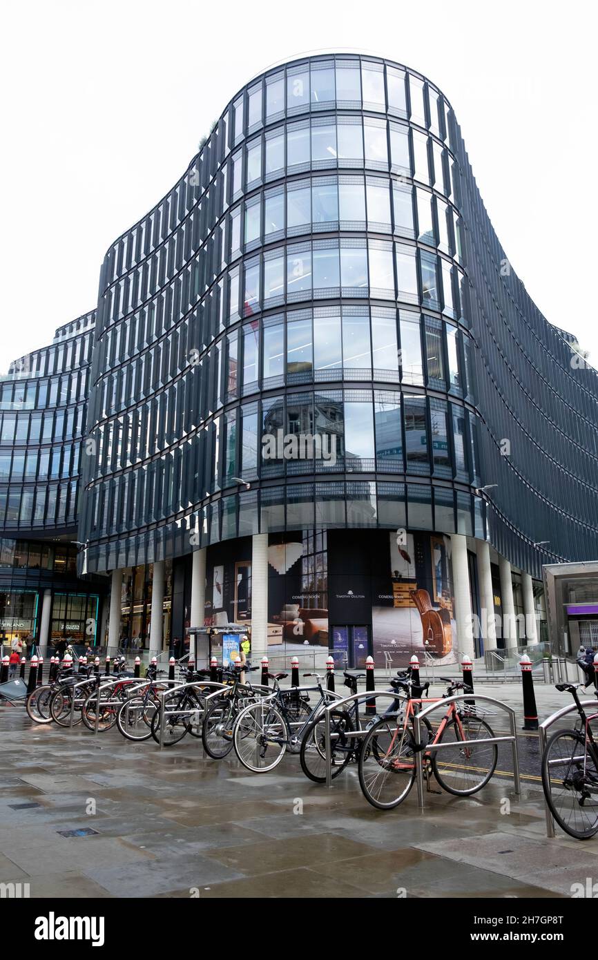 100 Liverpool Street, nuovo edificio esterno vicino a Broadgate Stazione della metropolitana Elizabeth line nella City of London England UK KATHY DEWITT Foto Stock