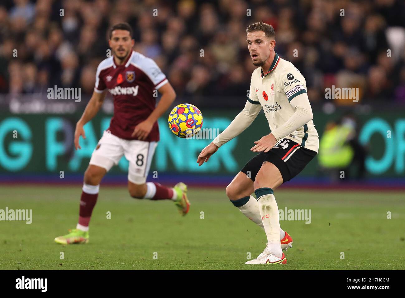 Jordan Henderson of Liverpool - West Ham United contro Liverpool, Premier League, London Stadium, London, UK - 7 novembre 2021 solo per uso editoriale - si applicano le restrizioni DataCo Foto Stock