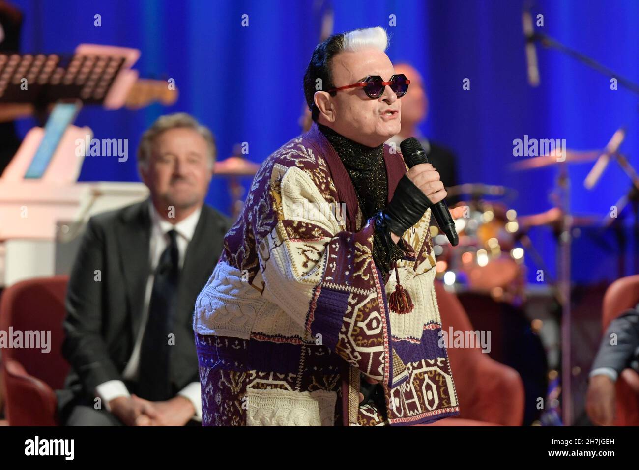 Roma, Italia. 23 novembre 2021. Cristiano Malgioglio partecipa al quinto episodio dello spettacolo Maurizio Costanzo agli Studi De Paolis. (Foto di Mario Cartelli/SOPA Images/Sipa USA) Credit: Sipa USA/Alamy Live News Foto Stock