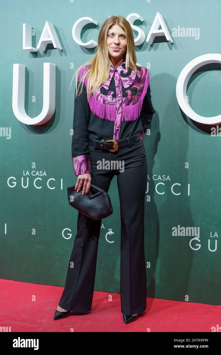 Madrid, Spagna. 23 novembre 2021. Ana Matamoros si pone durante la fotocall per la prima del film 'la Casa Gucci' presso i cinema Callao di Madrid. (Foto di Atilano Garcia/SOPA Images/Sipa USA) Credit: Sipa USA/Alamy Live News Foto Stock