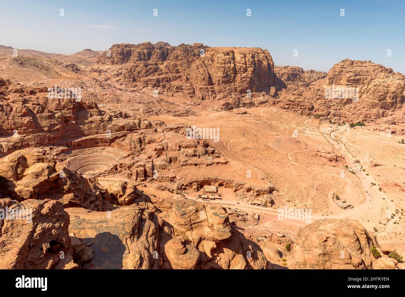 Giordania, Aqaba Governatorato, Sole che si stabilisce su Wadi Rum Foto Stock