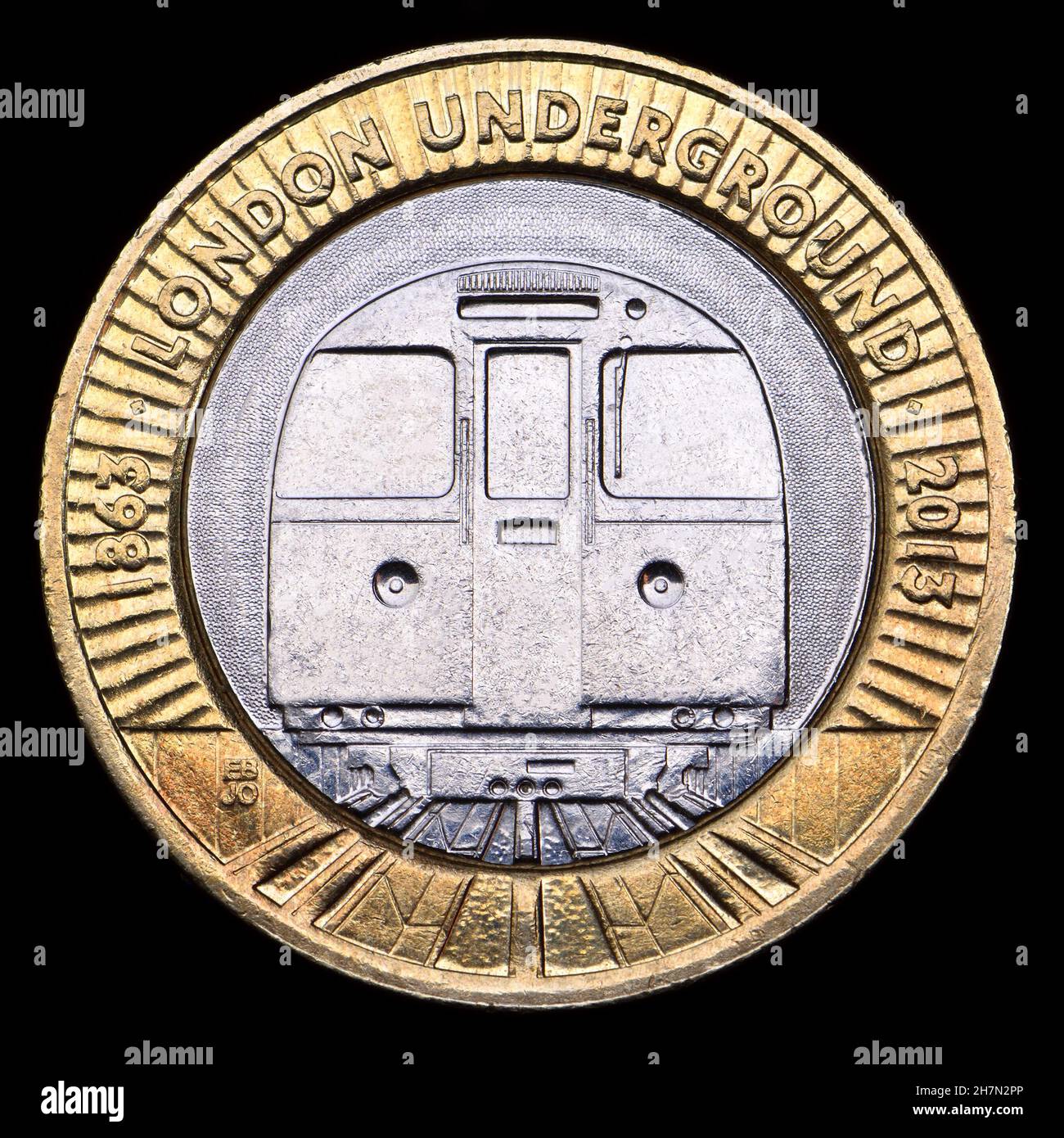 Moneta inglese bimetallic £2. 2013: 150° anniversario della metropolitana di Londra - il treno. Progettato da Edward Barber e Jay Osgerby Foto Stock