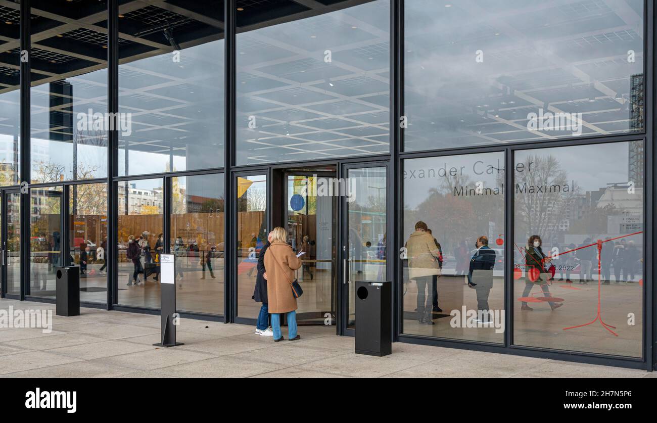 Ingresso alla riaperta Neue Nationalgalerie, Berlino, Germania Foto Stock