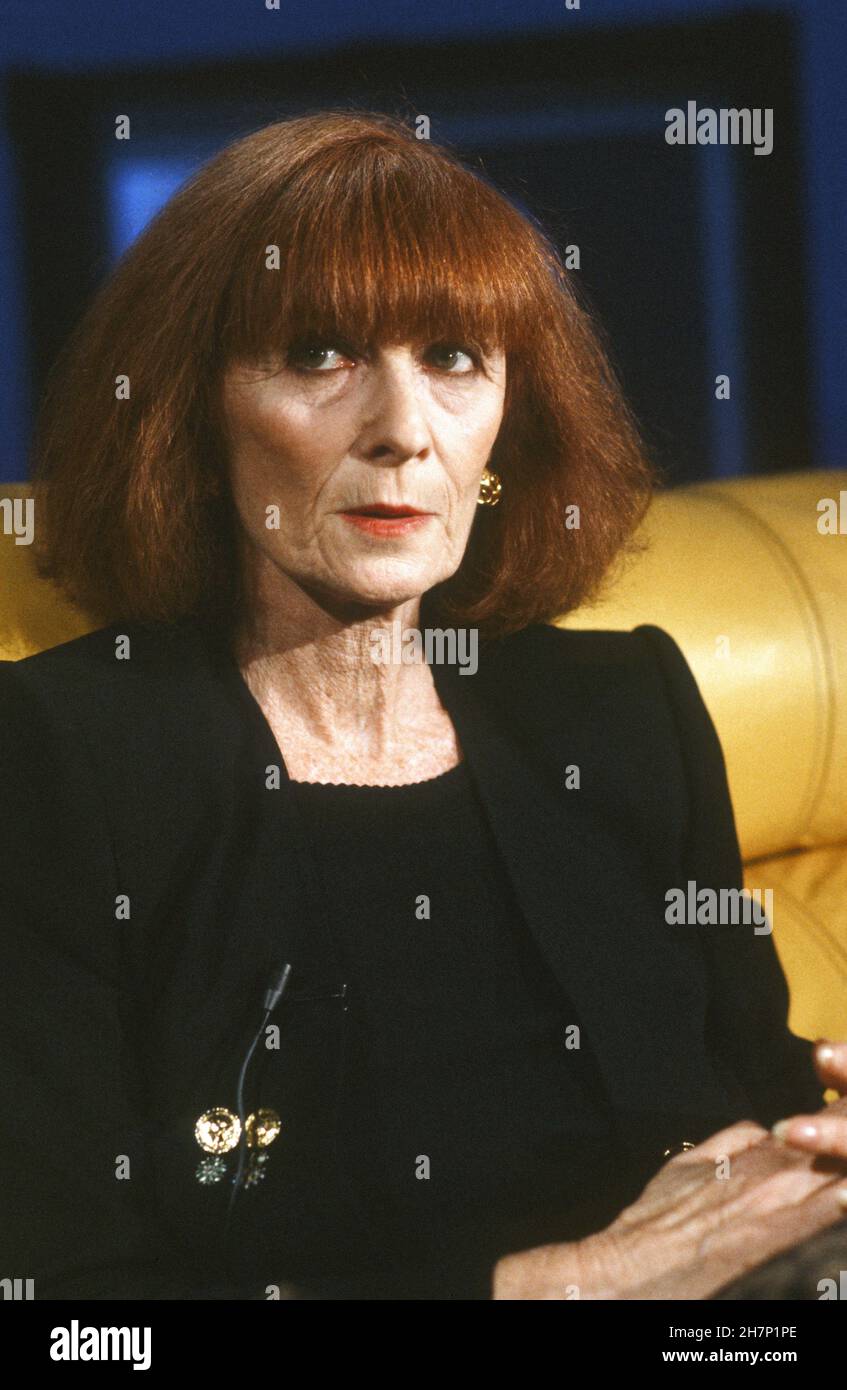 Sonia Rykiel nel programma televisivo 'le Divan' presentato da Henry Chapier su FR3. Dicembre 30, 1989 Foto Stock