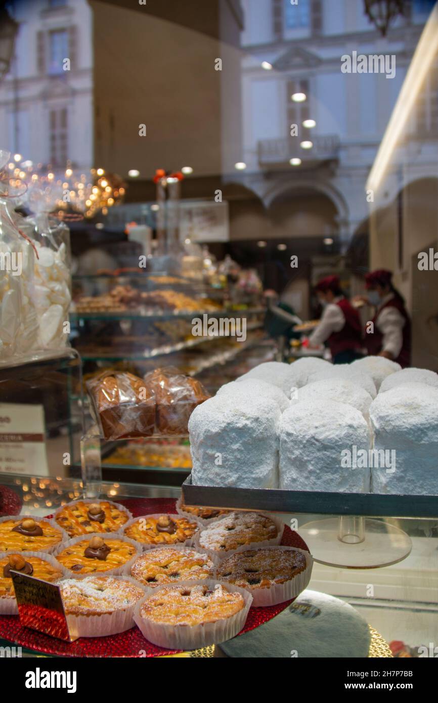 Le meraviglie di una Patisserie italiana, Via po, nella Città Metropolitana di Torino, Piedmonte, Italia Foto Stock