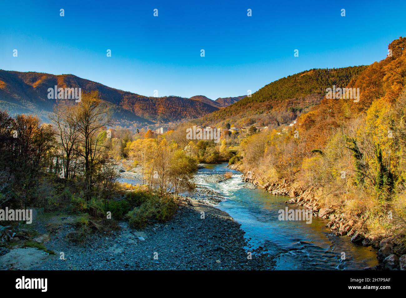 Vista mozzafiato della Riserva Naturale del Ponte del Diavolo, della