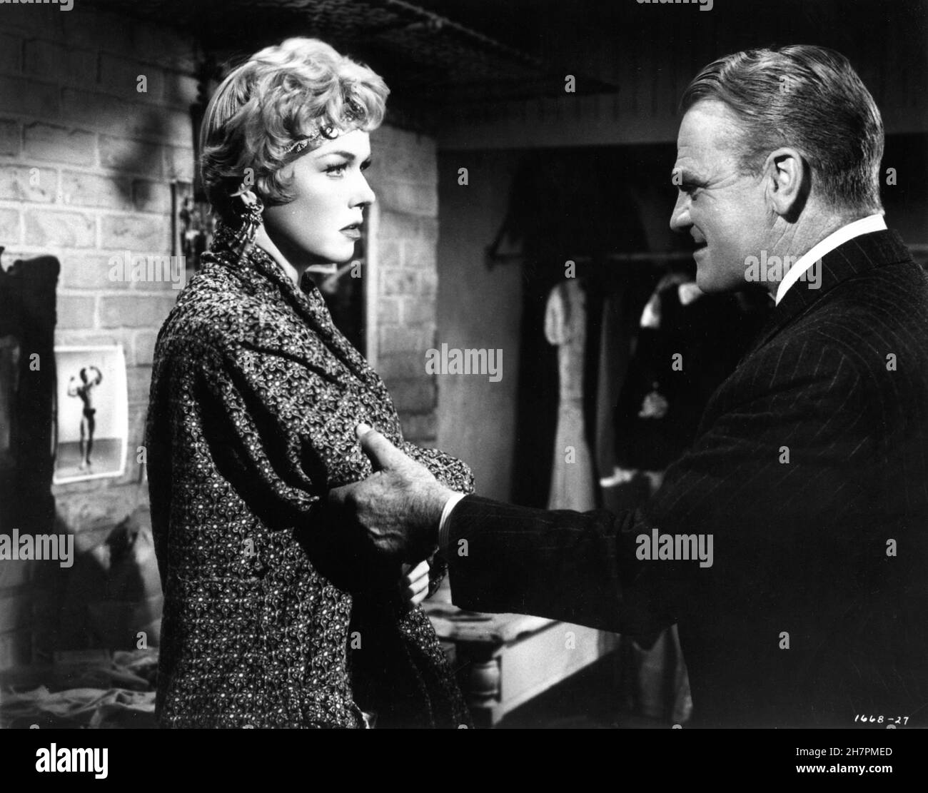 DORIS GIORNO come Ruth Etting e JAMES CAGNEY come gangster Marty Snyder IN AMORE ME O LASCIARE ME 1955 regista CHARLES VIDOR Costume design Helen Rose produttore Joe Pasternak Metro Goldwyn Mayer Foto Stock