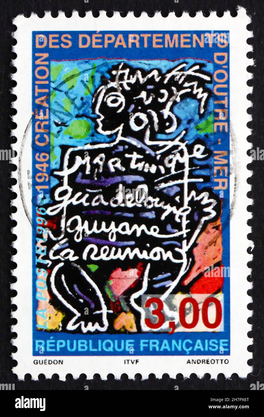 FRANCIA - CIRCA 1996: Un francobollo stampato in Francia mostra la creazione di dipartimenti francesi d'oltremare, 50 ° anniversario, circa 1996 Foto Stock