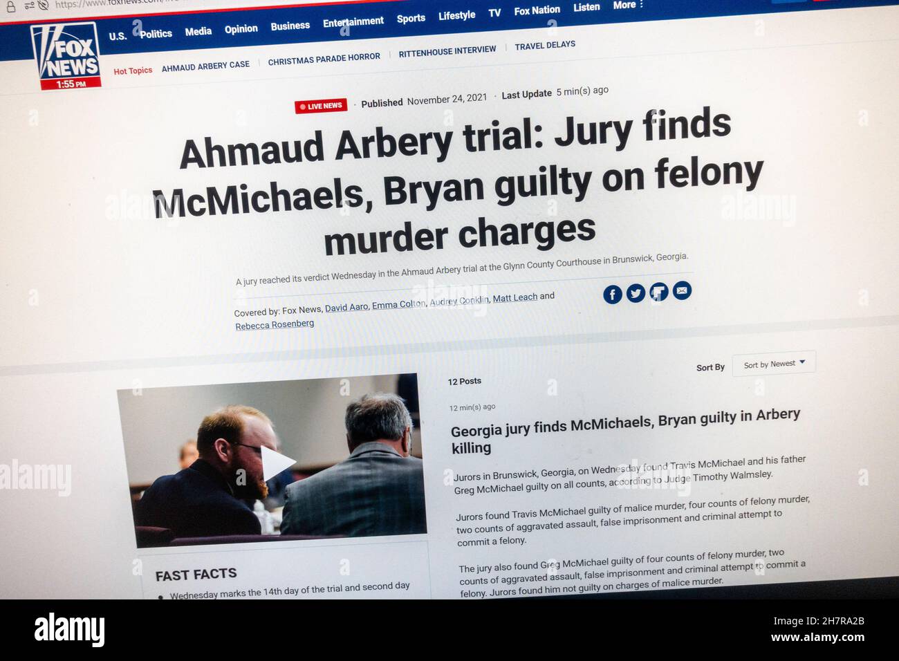 Screenshot del sito di Fox News in seguito ai verdetti 'colpevoli' nel processo di assassinio di Ahmaud Arbery il 24 novembre 2021. Foto Stock