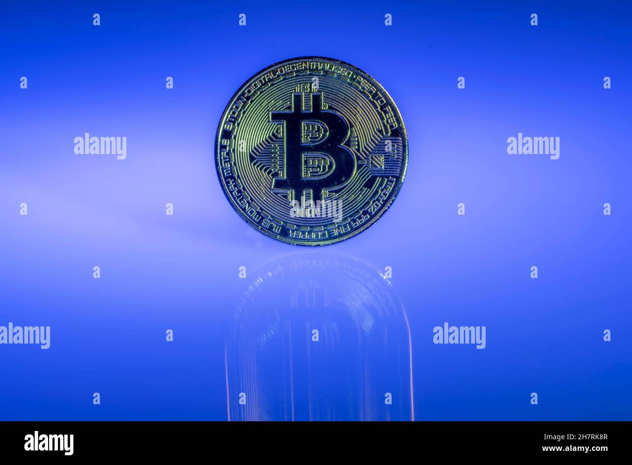 Bitcoin, criptovaluta, moneta simbolo, segnaposto visivo per valuta digitale, Foto Stock