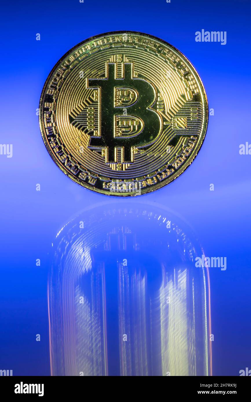 Bitcoin, criptovaluta, moneta simbolo, segnaposto visivo per valuta digitale, Foto Stock