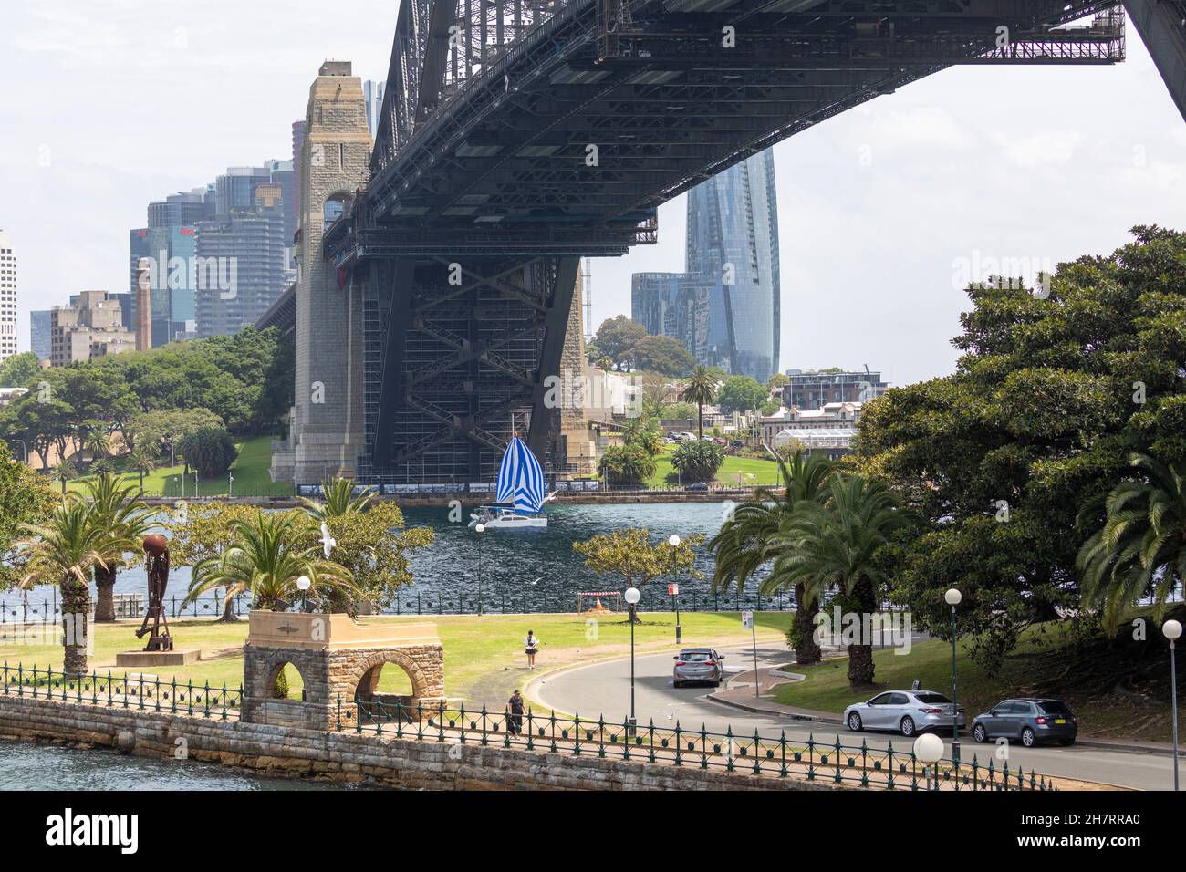 Milsons Point e Sydney Harbour Bridge si affaccia a sud della città e del Crown Casino Building, Sydney, Australia Foto Stock