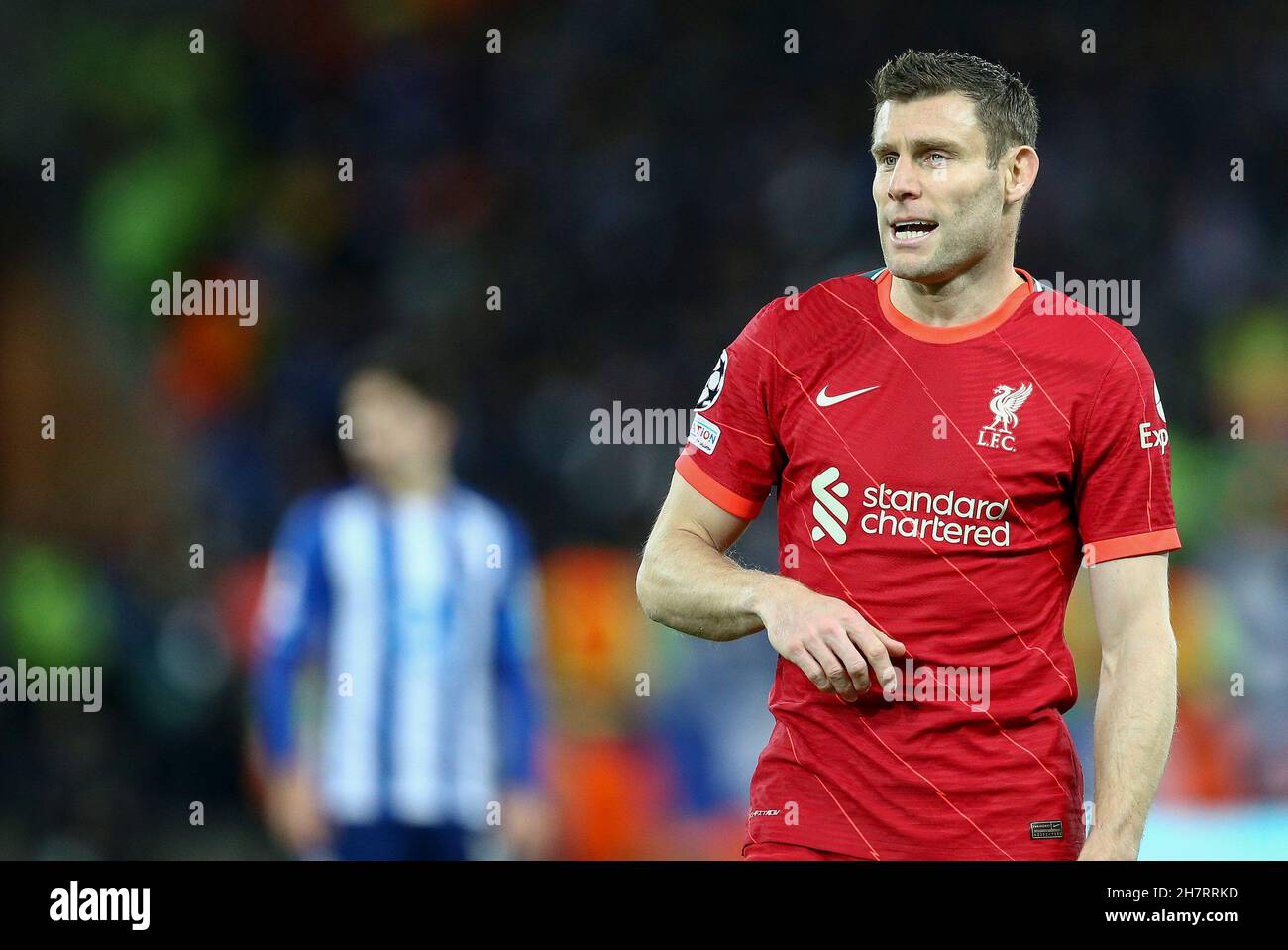 Liverpool, Regno Unito. 24 novembre 2021. James Milner di Liverpool guarda avanti. UEFA Champions League, partita gruppo B, Liverpool contro Porto all'Anfield Stadium di Liverpool mercoledì 24 novembre 2021. Questa immagine può essere utilizzata solo per scopi editoriali. Solo per uso editoriale, licenza richiesta per uso commerciale. Nessun uso in scommesse, giochi o un singolo club / campionato / giocatori pubblicazioni. pic di Chris Stading/Andrew Orchard sport fotografia/Alamy Live news credito: Andrew Orchard sport fotografia/Alamy Live News Foto Stock