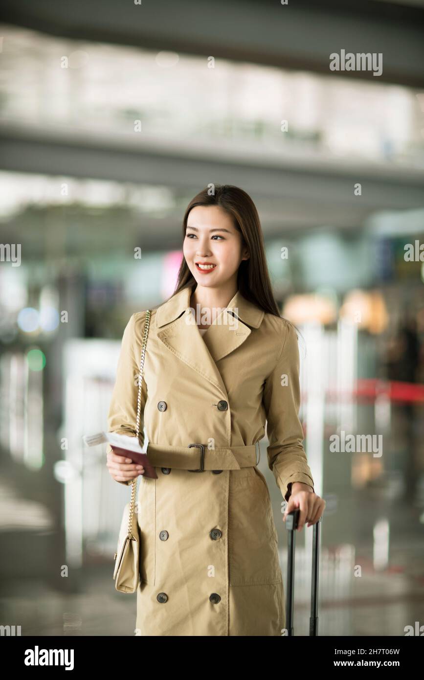 Business Woman in aeroporto Foto Stock