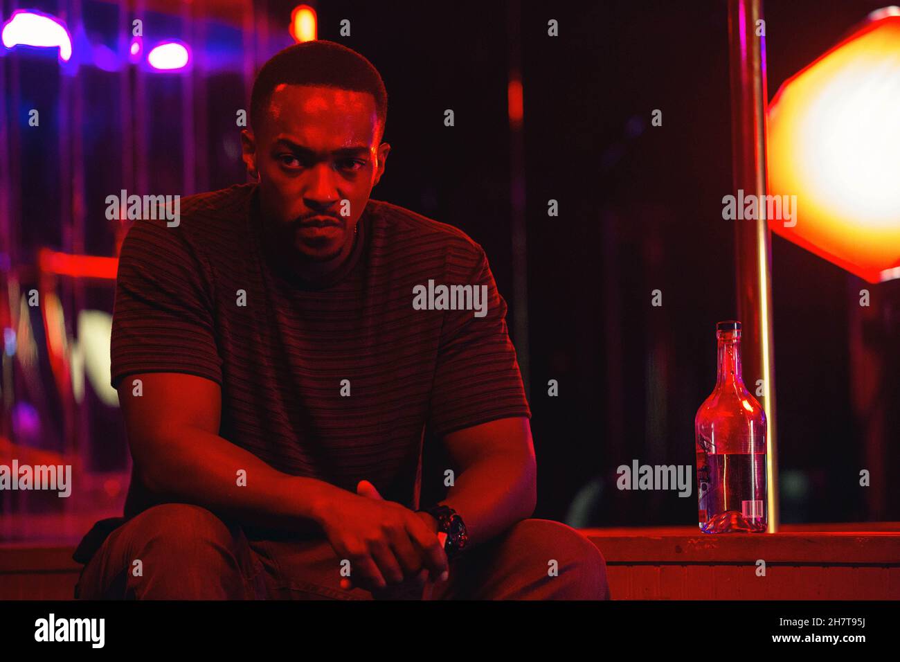 DATA DI RILASCIO: Febbraio 26, 2016 TITOLO: Triple 9 CASA DI PRODUZIONE: Open Road Films REGISTA: John Hillcoat TRAMA: Una banda di criminali e poliziotti corrotti piano l'assassinio di un ufficiale di polizia al fine di tirare fuori il loro più grande heist ancora attraverso la città STARRING: Casey Affleck, Chiwetel Ejiofor, Anthony Mackie. (Credit Image: © Open Road Films/Entertainment Pictures) Foto Stock