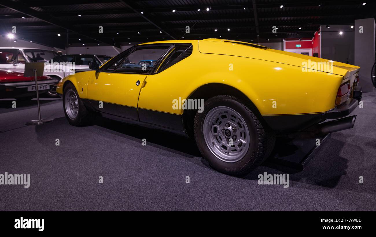 1972 De Tomaso Pantera (HUM 133K) in mostra presso l'Haynes International Motor Museum, Sparkford, Yeovil, Somerset Foto Stock