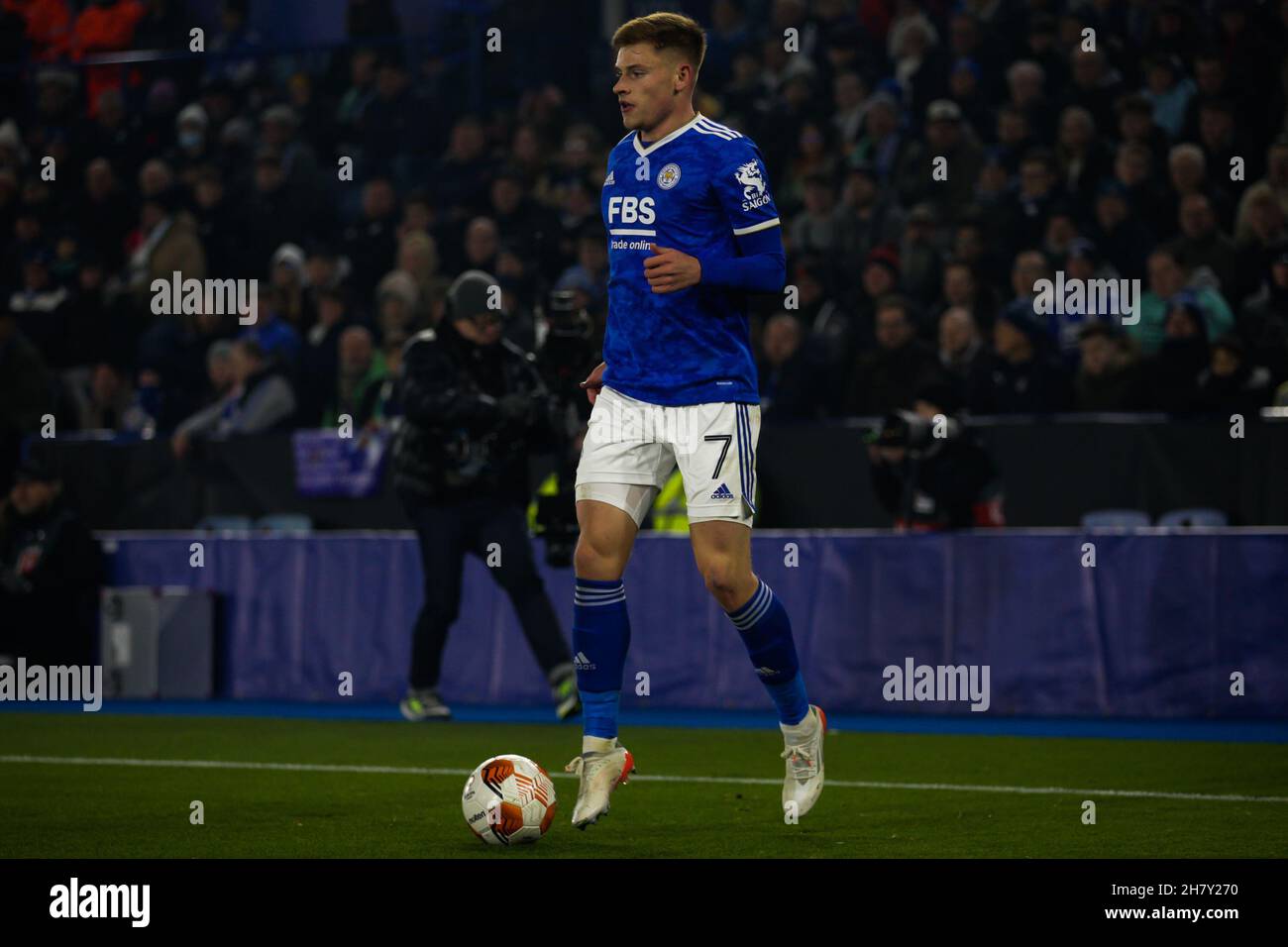 Leicester, Regno Unito. 25 Nov 2021. Il centrocampista di Leicester City Harvey Barnes (7) durante la partita di gruppo UEFA Europa League tra Leicester City e Legia Warsaw al King Power Stadium di Leicester, Inghilterra, il 25 novembre 2021. Foto di Jurek Biegus. Solo per uso editoriale, licenza richiesta per uso commerciale. Nessun utilizzo nelle scommesse, nei giochi o nelle pubblicazioni di un singolo club/campionato/giocatore. Credit: UK Sports Pics Ltd/Alamy Live News Foto Stock