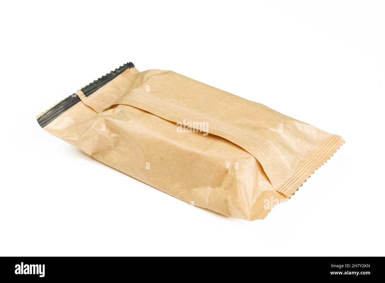 Confezione di carta bianca isolata su sfondo bianco. Mock up Foto Stock