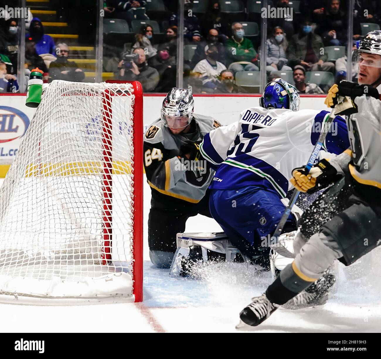 Abbotsford Canucks vince un apriporta 3-2 stagioni in straordinari su Henderson Silver Knights ad Abbotsford, venerdì 23 ottobre 2021 Foto Stock