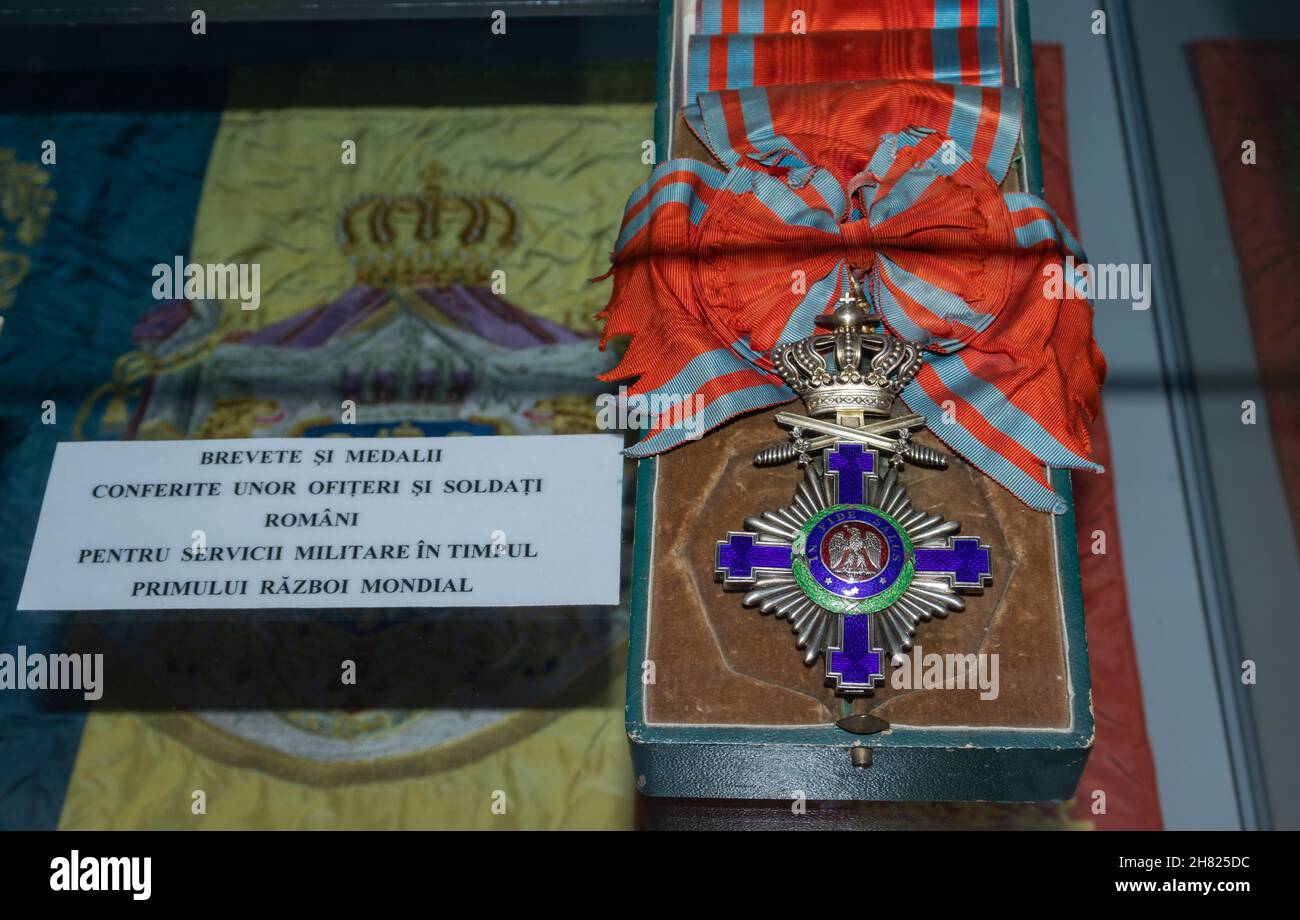 Marasesti, Romania-2 maggio 2021: Foto all'interno del museo di Marasesti, che mostra l'immagine di una medaglia offerta ai soldati rumeni nel primo mondo Foto Stock