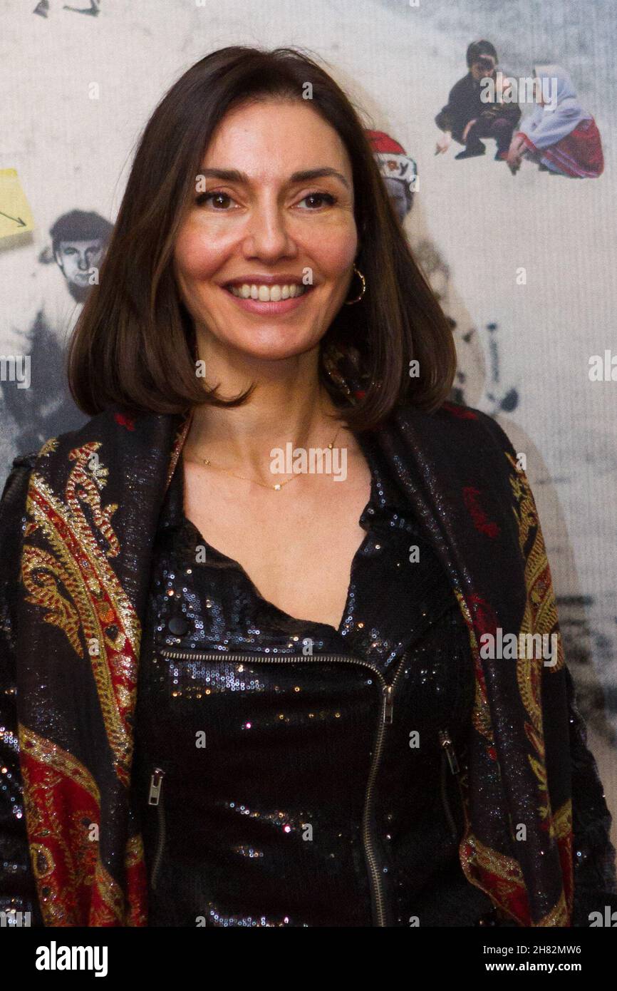 26 novembre 2021, Torino, Italia: Torino. 26 novembre 2021. L'attrice Cristina Serafini pone sul tappeto rosso del Festival del Cinema di Torino del 2021. (Credit Image: © Marco Destefanis/Pacific Press via ZUMA Press Wire) Foto Stock
