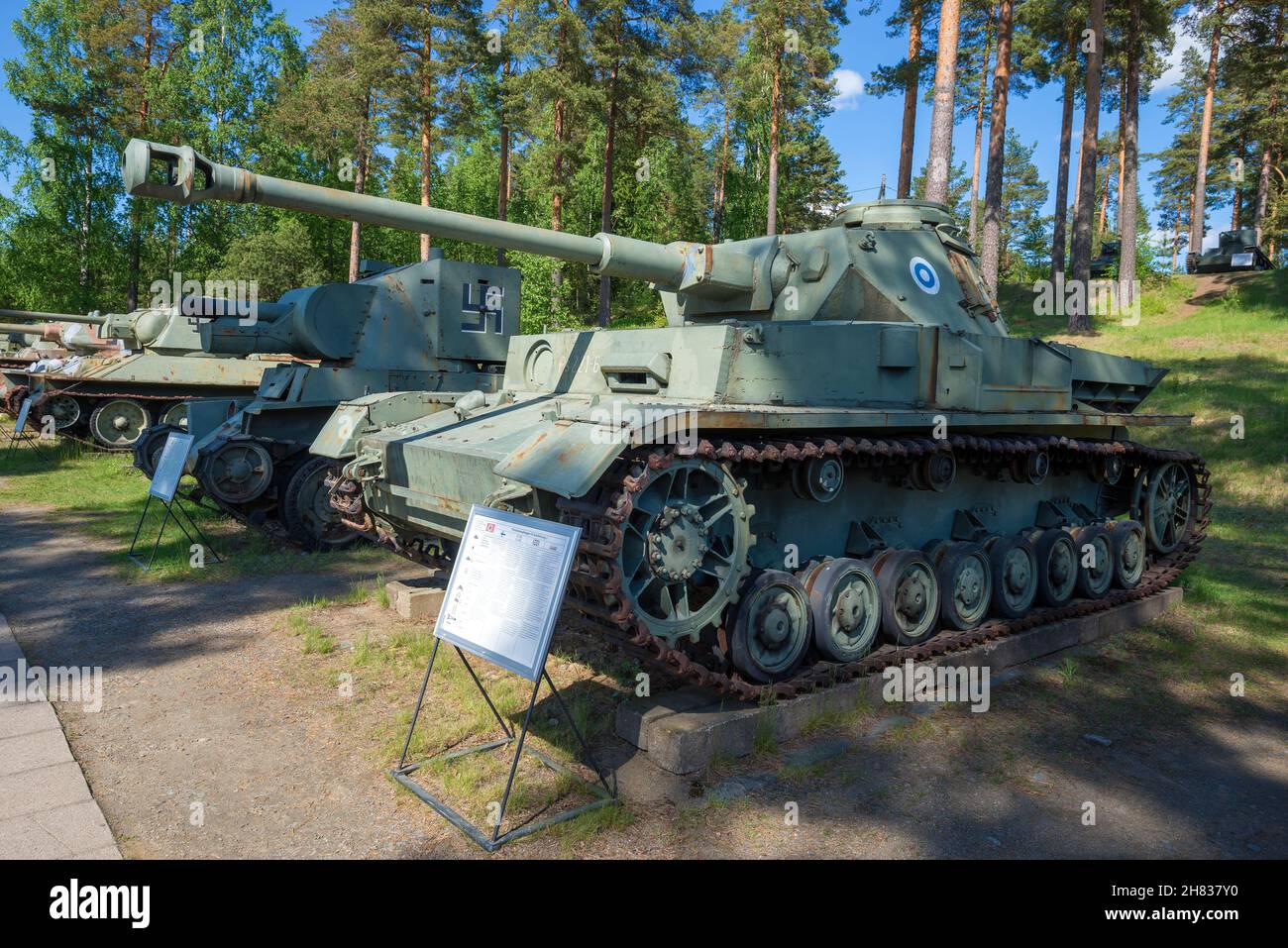 PAROLA, FINLANDIA - 17 GIUGNO 2017: Medio serbatoio tedesco PzKpfw IV Ausf.J il serbatoio più massiccio della seconda guerra mondiale nel museo dei carri armati Foto Stock