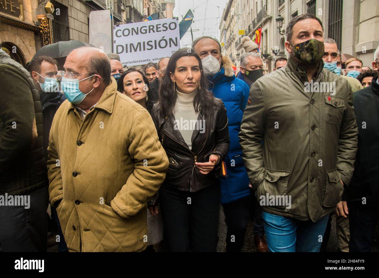 La piattaforma Jusapol e il resto delle organizzazioni della polizia nazionale, della Guardia civile, della polizia regionale e locale hanno sostenuto questo sabato la manifestazione contro la riforma della legge sulla sicurezza dei cittadini del 2015, nota dai suoi detrattori come "legge del bavaglio", Hanno concentrato le sue critiche nei confronti della direzione del ministro degli interni Fernando Grande-Marlaska anche se migliaia di persone sono state mobilitate, coloro che hanno partecipato alla manifestazione non ha riempito la Puerta del Sol all'inizio della annunciata 'grande manifestazione' contro la 'arbitraria' riforma della legge sulla sicurezza dei cittadini proposta dai partner di Foto Stock