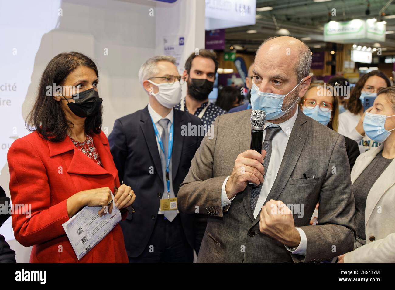 Parigi, Francia. 26 novembre 2021. Visita di Jean-Michel Blanquer, Ministro dell'Educazione Nazionale, della Gioventù e dello Sport alla Fiera dell'Educatec-Educatice. Foto Stock